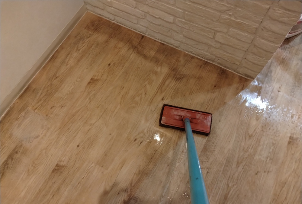 美容室;壁際をすみ擦りで「丁寧に擦る」