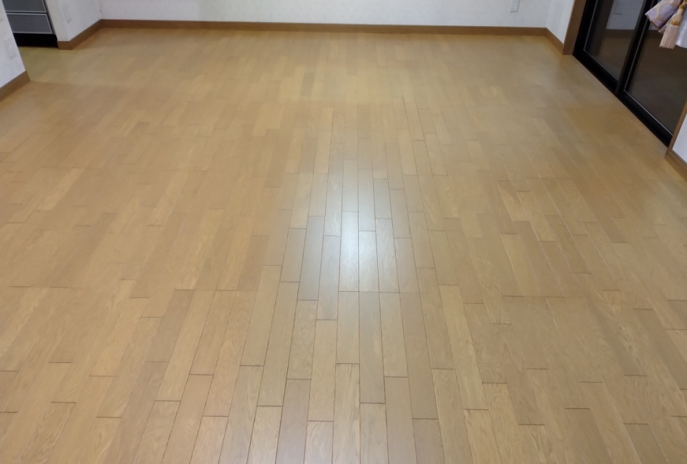 フローリングのワックス剥離：清掃後