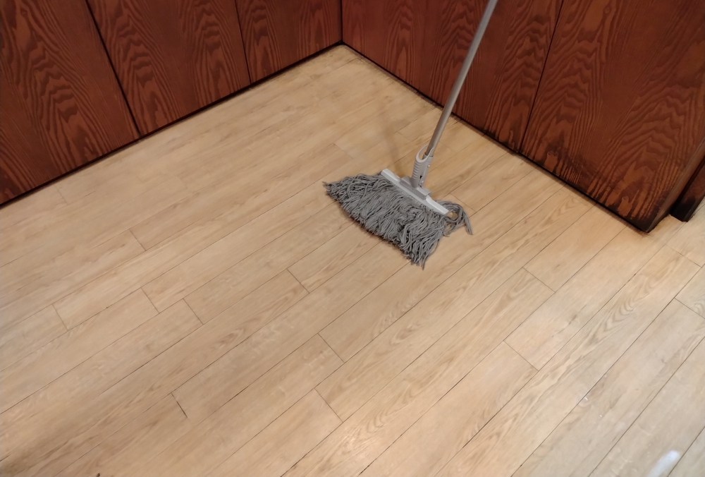 洗浄後の床(フローリング調 ハードフロア)