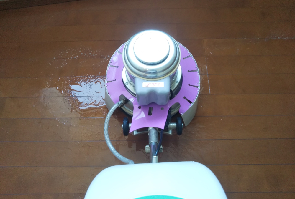 リンス洗浄するポリッシャー