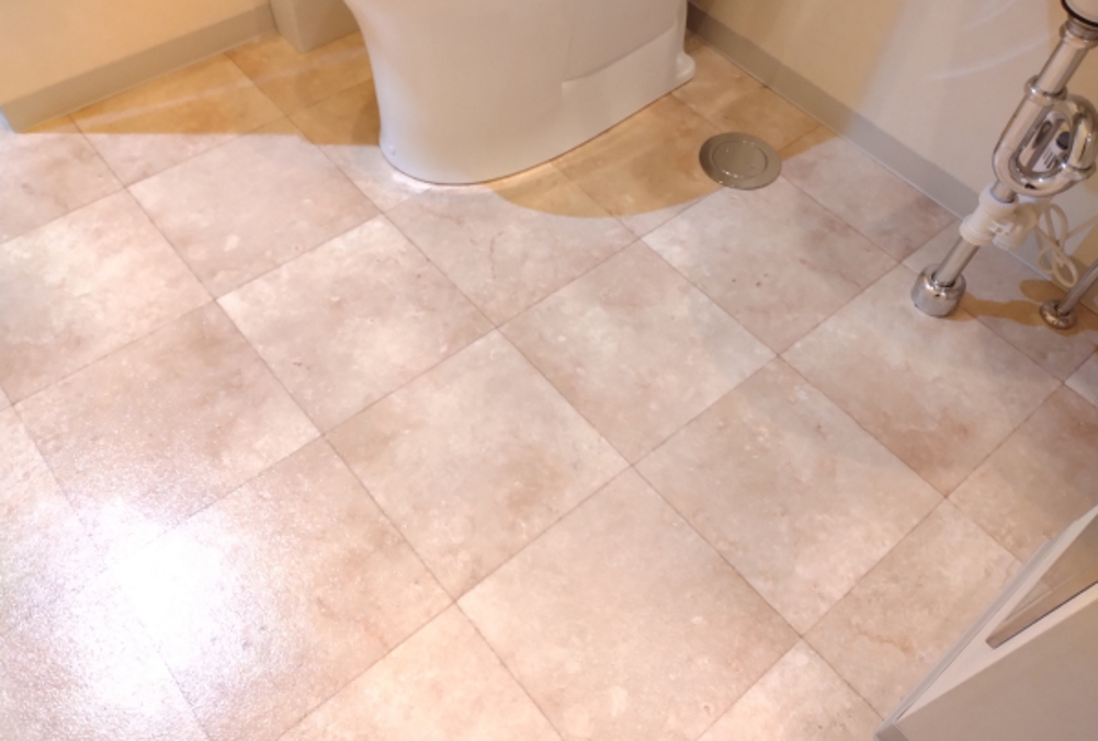 清掃後:トイレ床