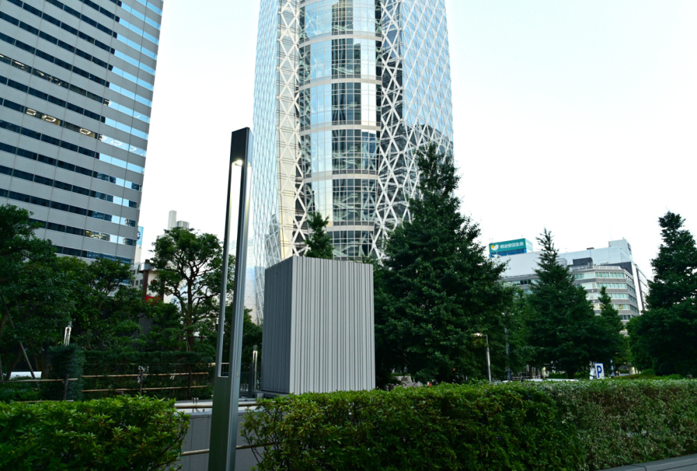 新宿にあるコクーンタワービル